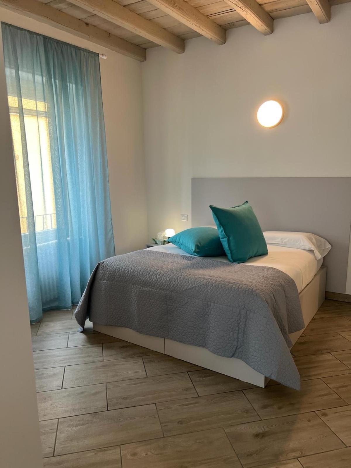 I Colli Del Garda Hotel Лонато Екстериор снимка