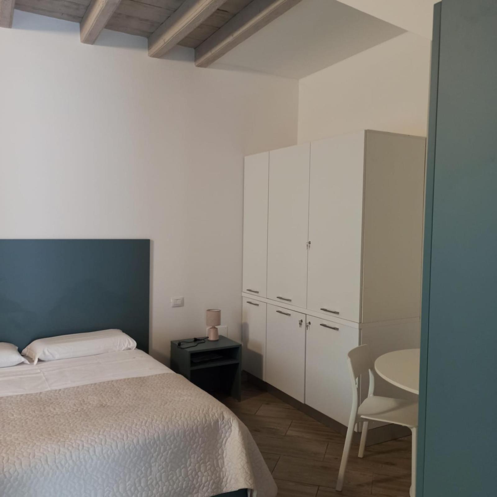 I Colli Del Garda Hotel Лонато Екстериор снимка